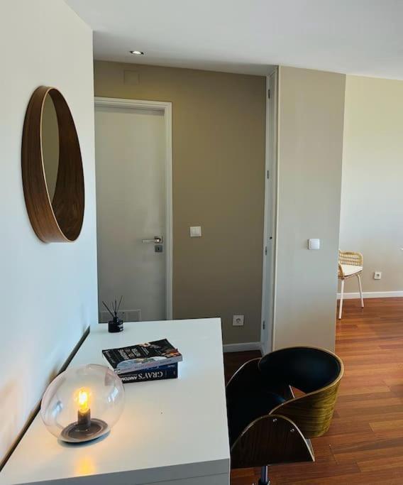 Renovado Com Ac, 2 Wc Completos, Terraco E Garagem Apartment ปอร์โต ภายนอก รูปภาพ