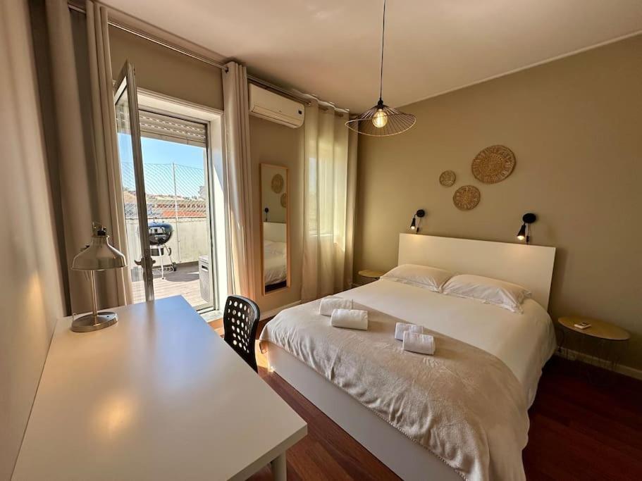 Renovado Com Ac, 2 Wc Completos, Terraco E Garagem Apartment ปอร์โต ภายนอก รูปภาพ