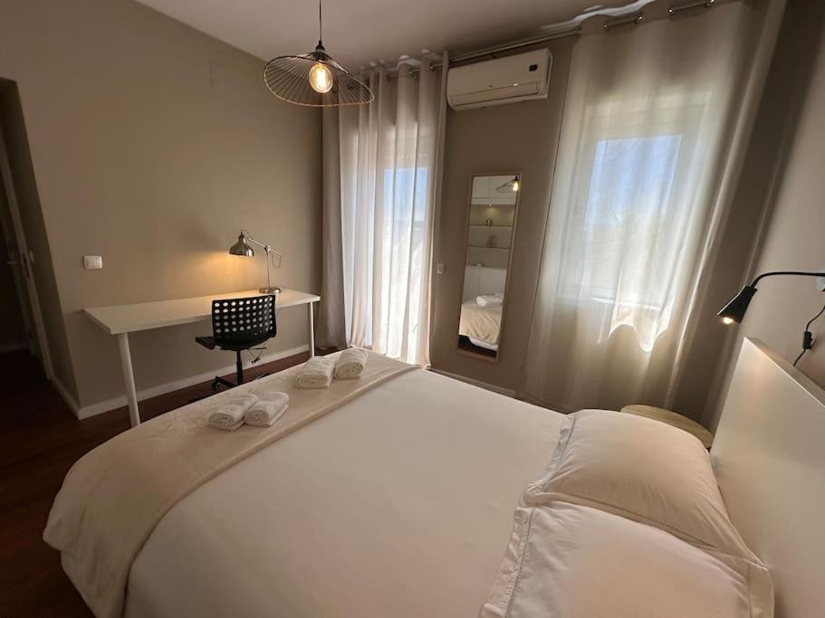 Renovado Com Ac, 2 Wc Completos, Terraco E Garagem Apartment ปอร์โต ภายนอก รูปภาพ