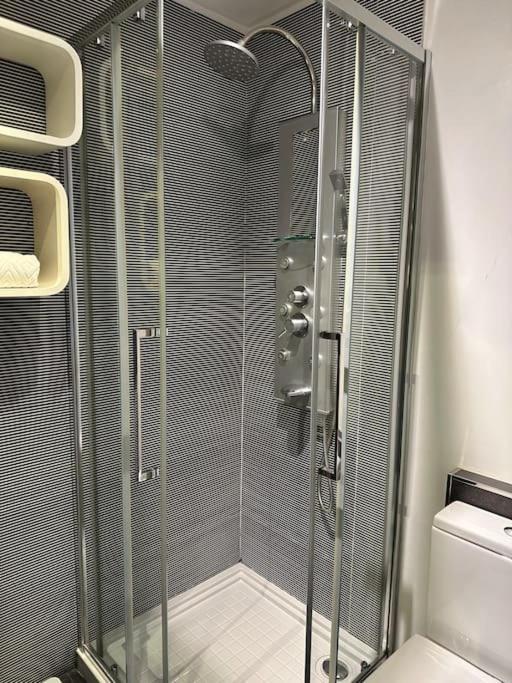 Renovado Com Ac, 2 Wc Completos, Terraco E Garagem Apartment ปอร์โต ภายนอก รูปภาพ